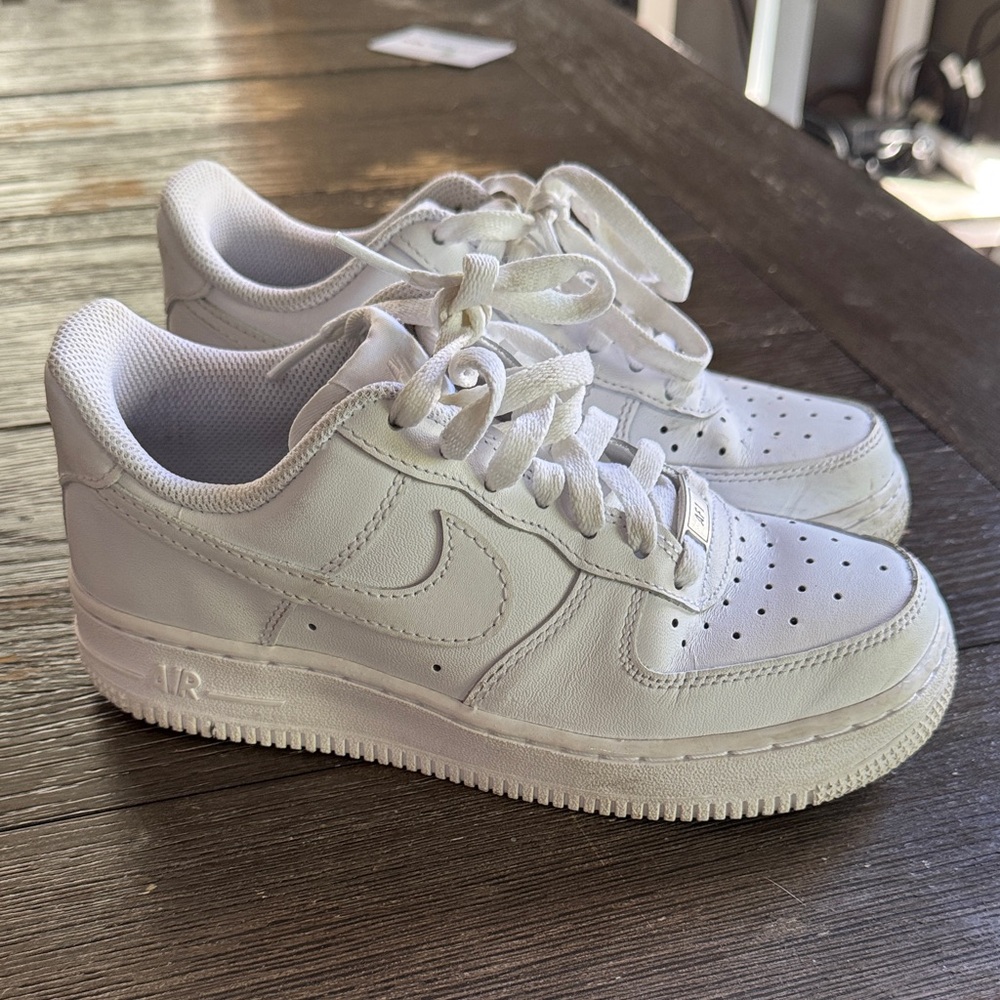 Nike Women’s Air Force 1’s ‘07 Shoes